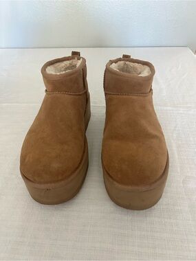 UGG Classic Ultra Mini Platform Boots Suede Chestnut Size 12 Womens Fluffy